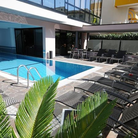 Hotel Ambassador リッチョーネ エクステリア 写真