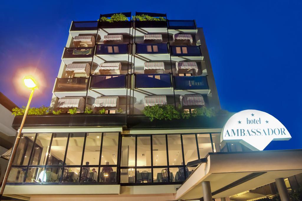 Hotel Ambassador リッチョーネ エクステリア 写真