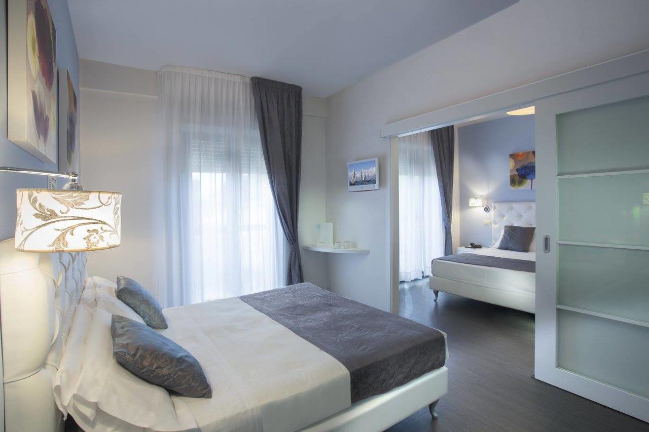 Hotel Ambassador リッチョーネ エクステリア 写真